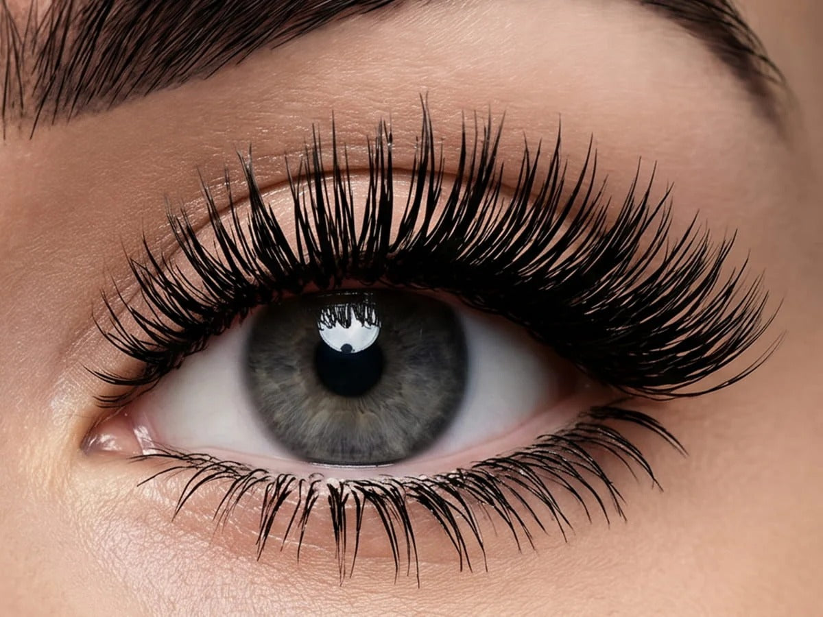 Eye after fuller lash application